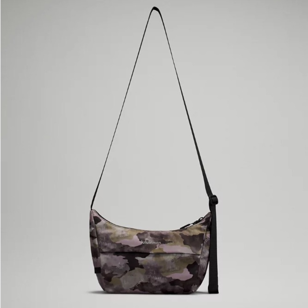 lululemon Sling Crossbody Bag 2L